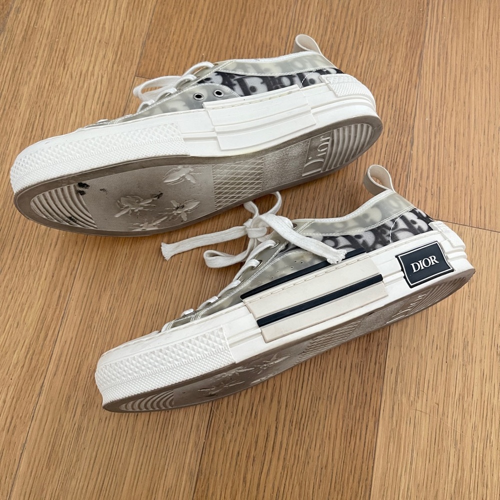 Dior Low-Top Sneakers - Picture 3 of 12